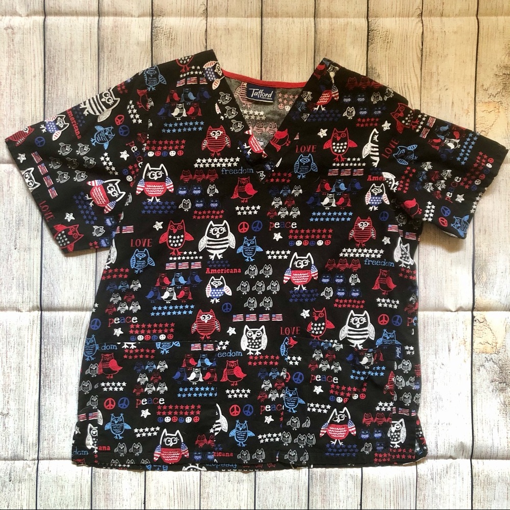 ▪️Owl USA Scrub Top▪️